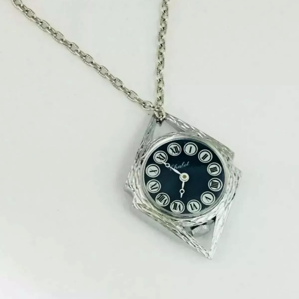 Vintage Chalet 17Jewels Necklace Pendant Watch